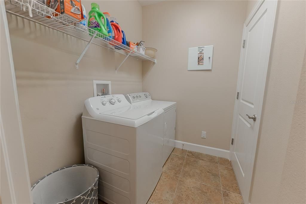 For Sale: $835,000 (3 beds, 3 baths, 1935 Square Feet)