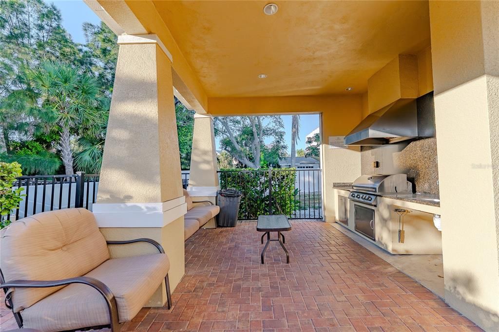 For Sale: $835,000 (3 beds, 3 baths, 1935 Square Feet)