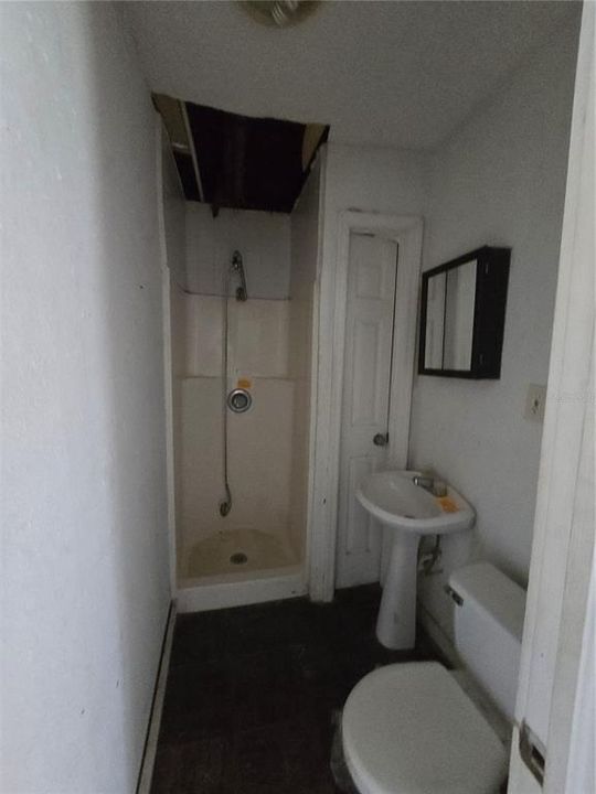 待售: $150,800 (3 贝兹, 1 浴室, 946 平方英尺)