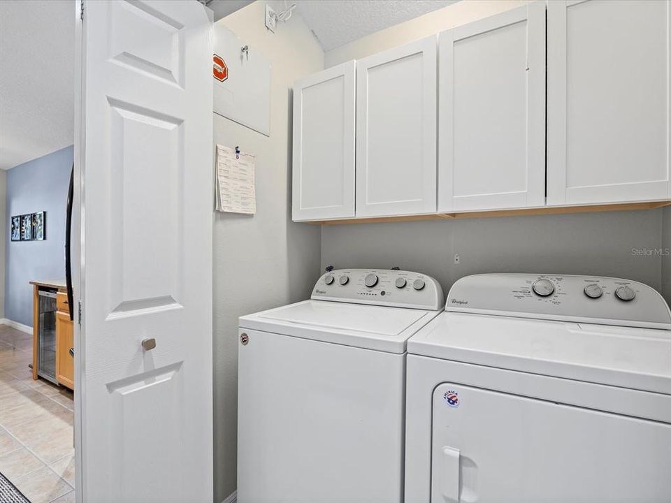 Под контрактом: $460,000 (3 спален, 2 ванн, 1514 Квадратных фут)