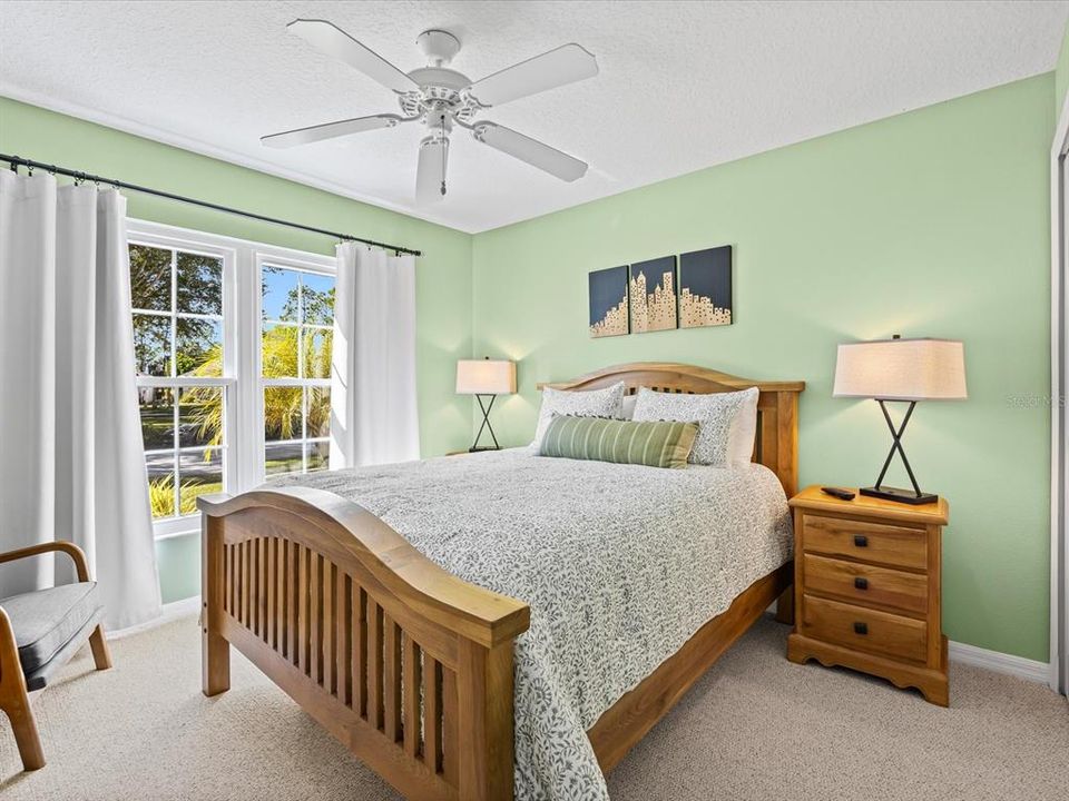 Под контрактом: $460,000 (3 спален, 2 ванн, 1514 Квадратных фут)