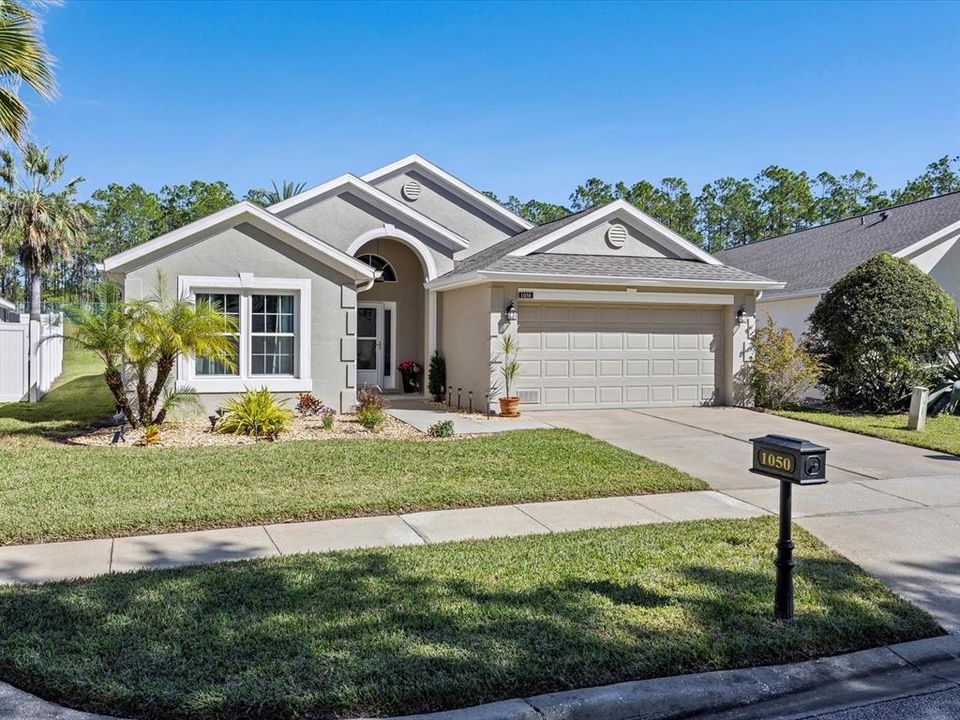 Под контрактом: $460,000 (3 спален, 2 ванн, 1514 Квадратных фут)