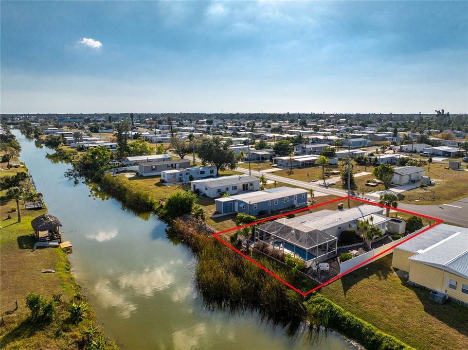 На продажу: $139,900 (2 спален, 2 ванн, 860 Квадратных фут)