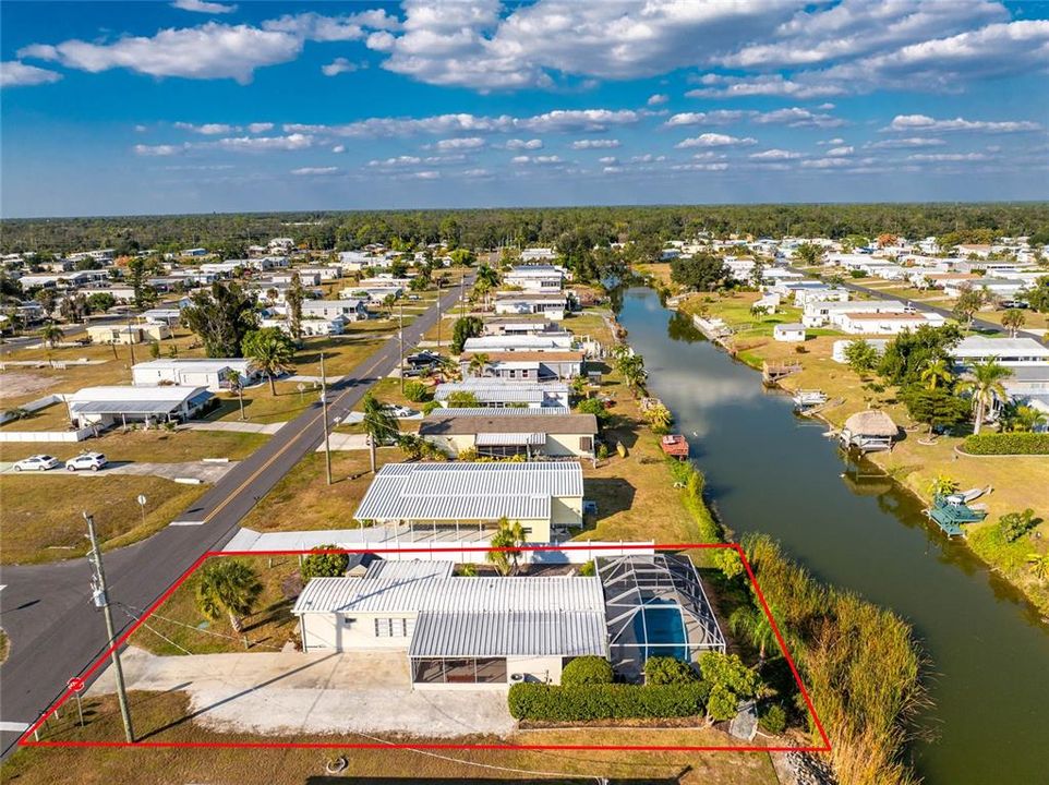 На продажу: $139,900 (2 спален, 2 ванн, 860 Квадратных фут)