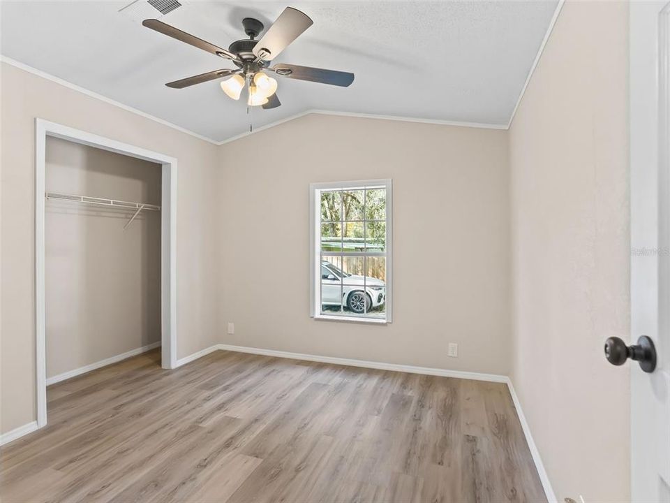 待售: $170,000 (3 贝兹, 2 浴室, 924 平方英尺)