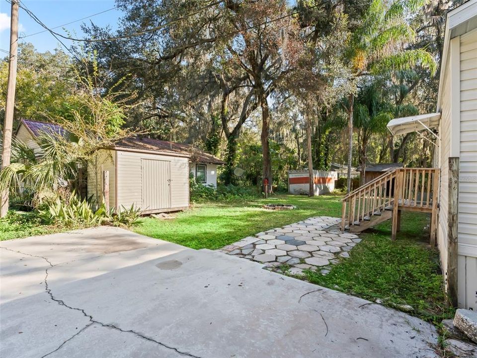 待售: $170,000 (3 贝兹, 2 浴室, 924 平方英尺)