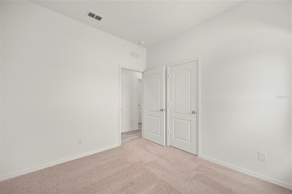 На продажу: $350,900 (3 спален, 2 ванн, 1459 Квадратных фут)