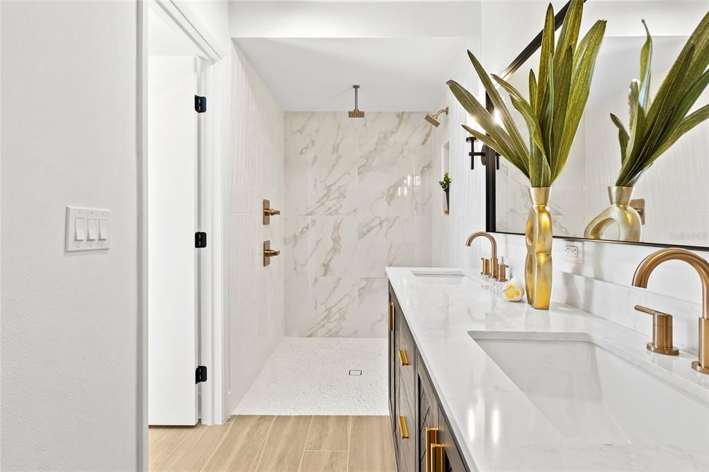 待售: $899,000 (4 贝兹, 3 浴室, 2228 平方英尺)