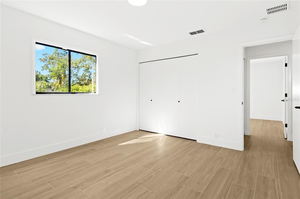 待售: $899,000 (4 贝兹, 3 浴室, 2228 平方英尺)