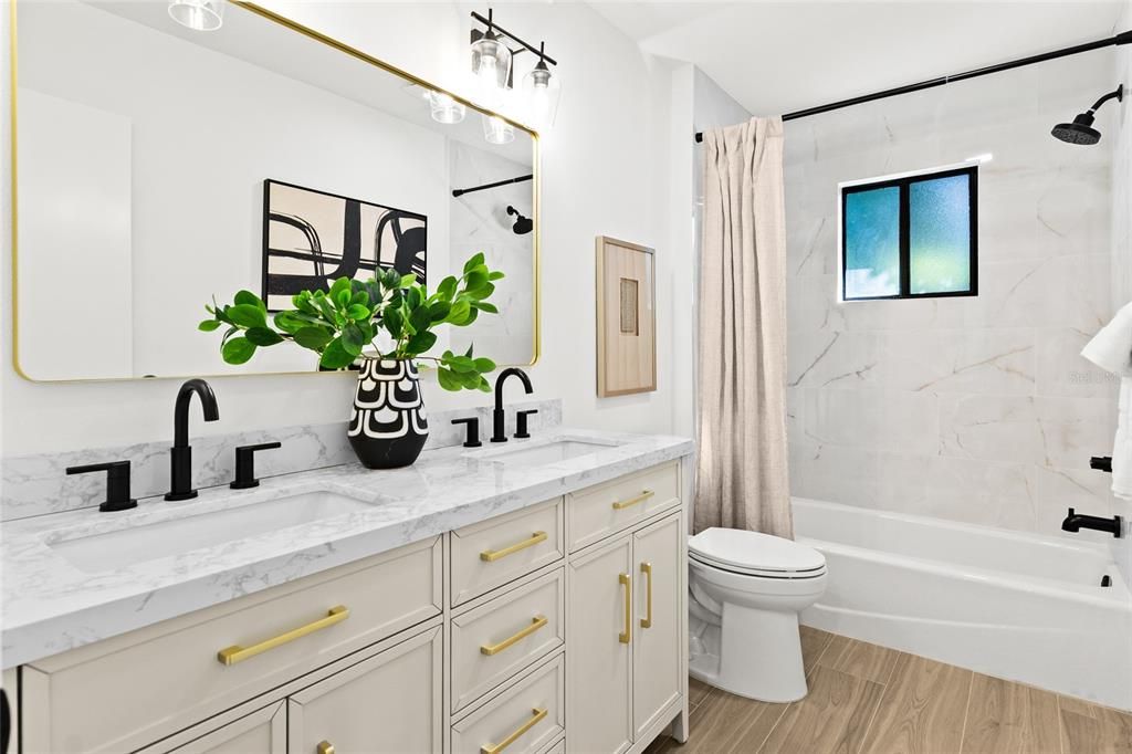 待售: $899,000 (4 贝兹, 3 浴室, 2228 平方英尺)