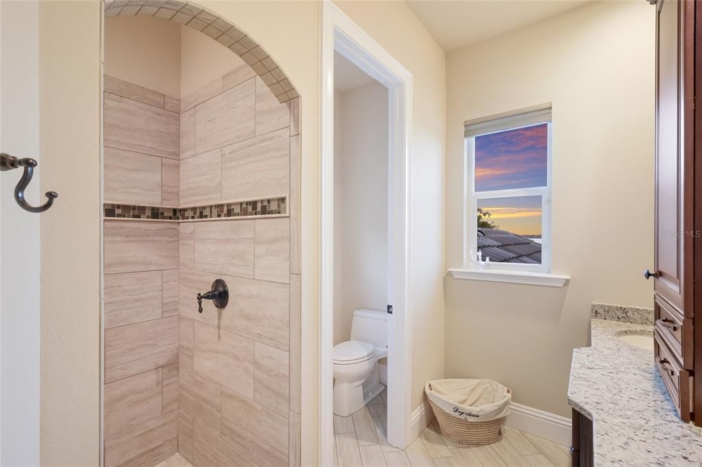 For Sale: $3,299,000 (3 beds, 4 baths, 4176 Square Feet)