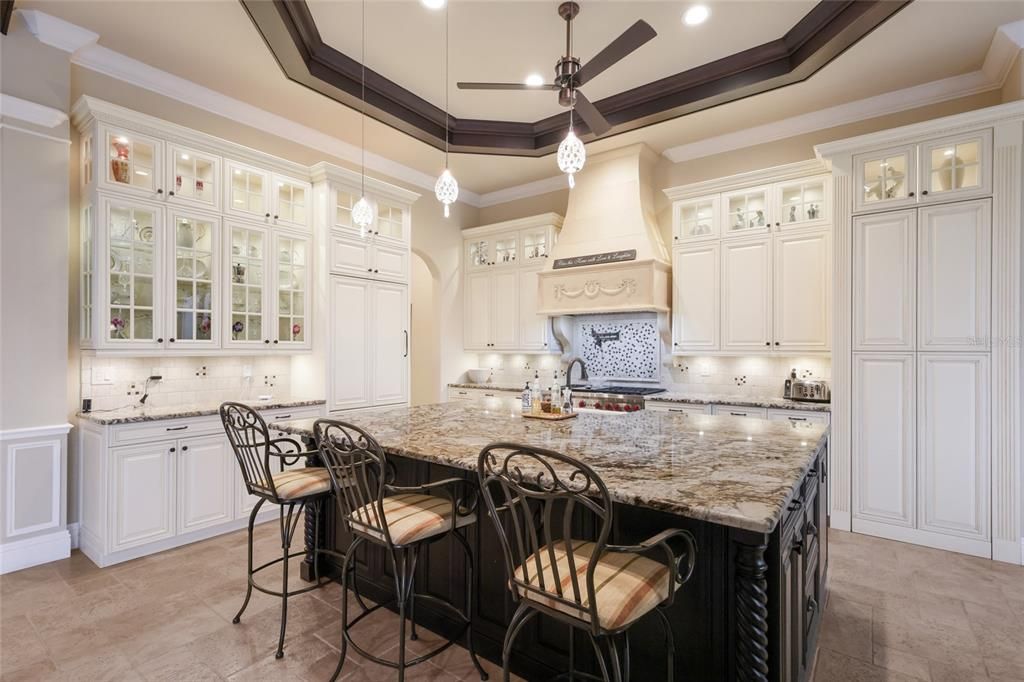 For Sale: $3,299,000 (3 beds, 4 baths, 4176 Square Feet)