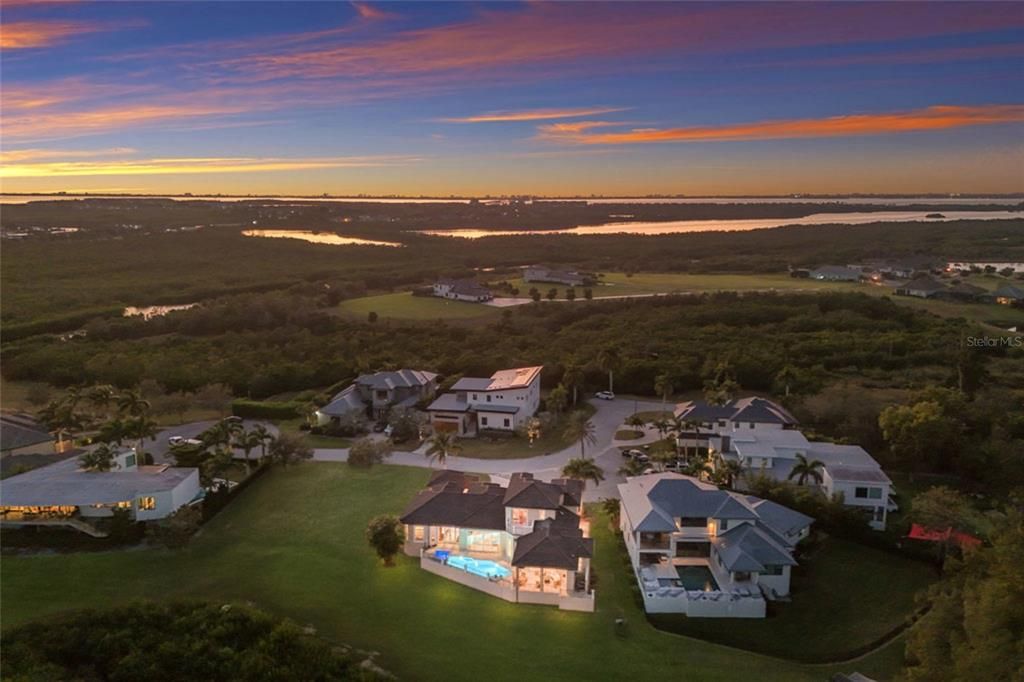 For Sale: $3,299,000 (3 beds, 4 baths, 4176 Square Feet)