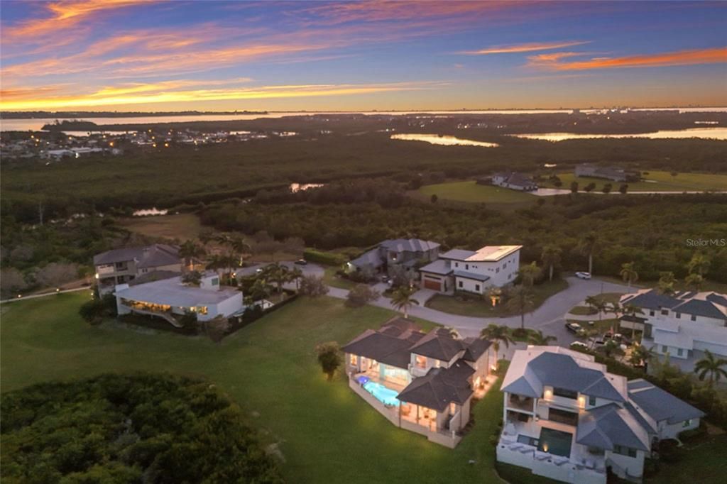 For Sale: $3,299,000 (3 beds, 4 baths, 4176 Square Feet)