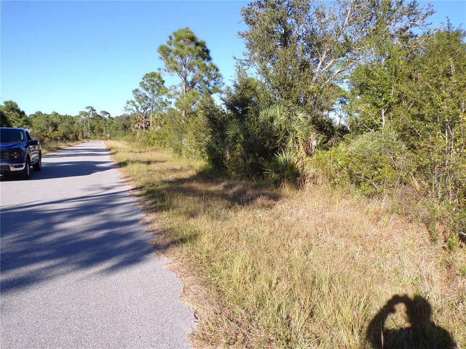 На продажу: $16,990 (0.23 acres)