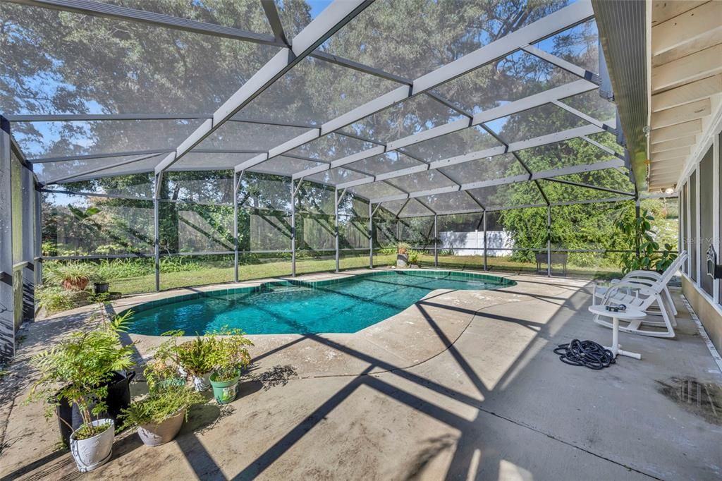 Active With Contract: $259,000 (3 beds, 1 baths, 1050 Square Feet)