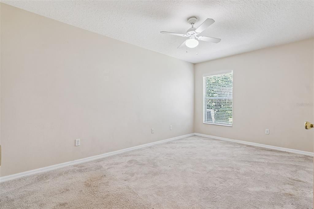 待售: $565,000 (4 贝兹, 2 浴室, 2587 平方英尺)