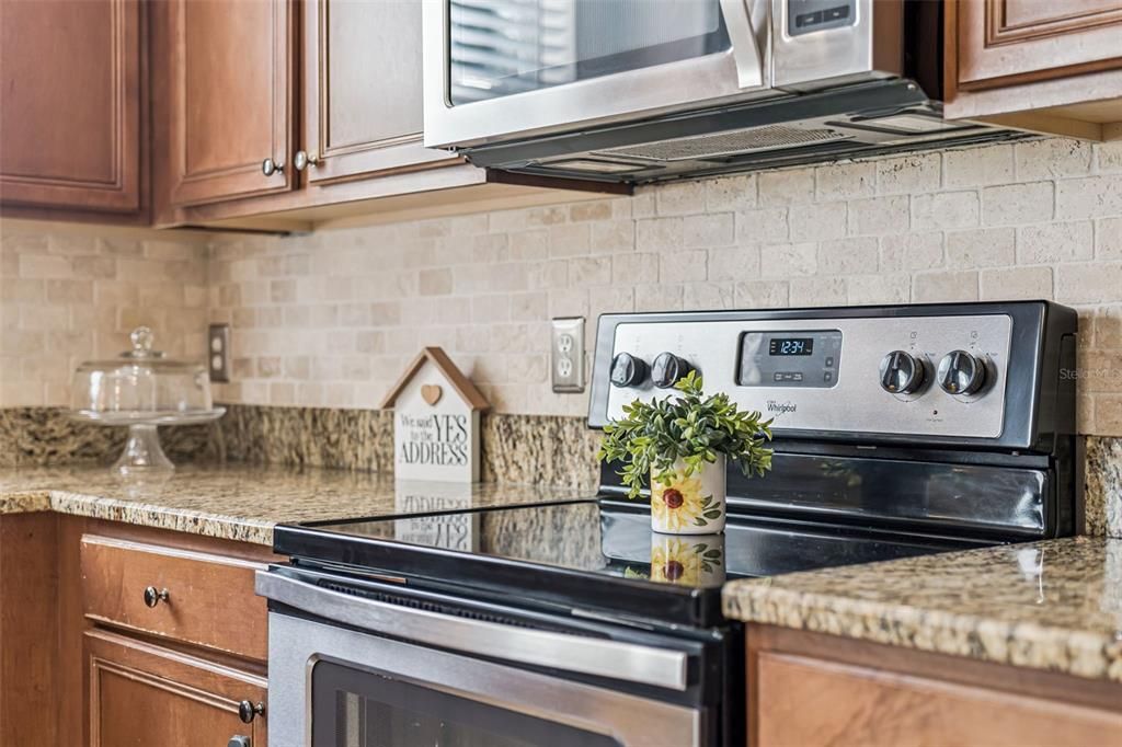 待售: $565,000 (4 贝兹, 2 浴室, 2587 平方英尺)