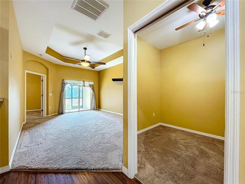 For Sale: $263,000 (2 beds, 2 baths, 1243 Square Feet)