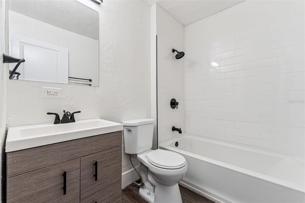 Active With Contract: $375,000 (4 beds, 0 baths, 1984 Square Feet)