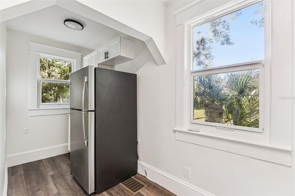 Active With Contract: $375,000 (4 beds, 0 baths, 1984 Square Feet)