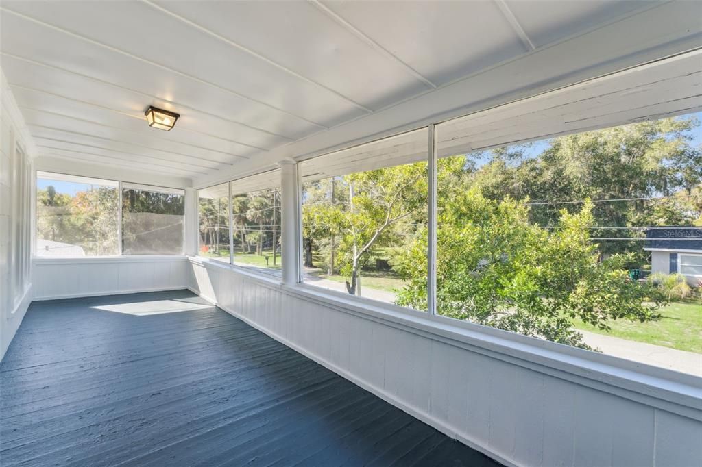 Active With Contract: $375,000 (4 beds, 0 baths, 1984 Square Feet)