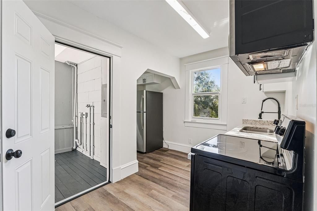 Active With Contract: $375,000 (4 beds, 0 baths, 1984 Square Feet)