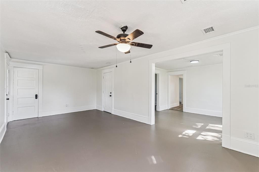 Active With Contract: $375,000 (4 beds, 0 baths, 1984 Square Feet)