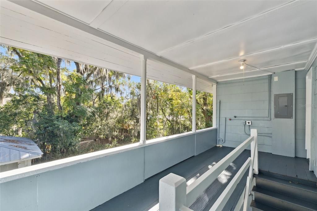 Active With Contract: $375,000 (4 beds, 0 baths, 1984 Square Feet)