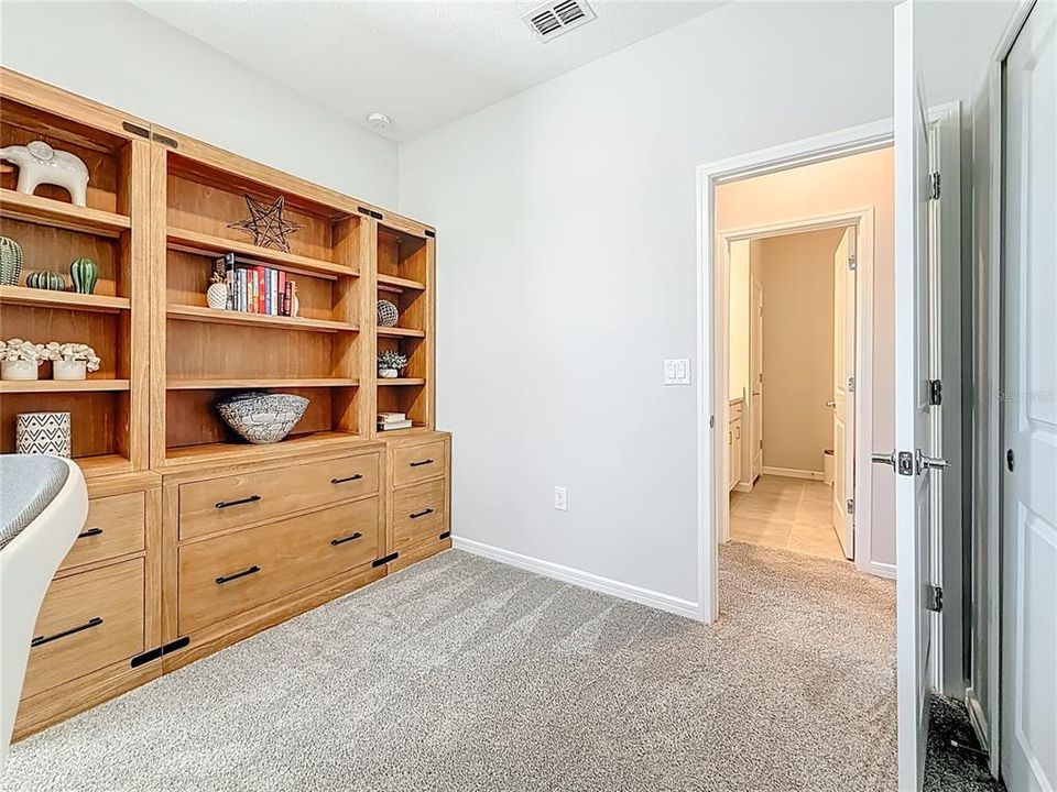 For Sale: $535,000 (3 beds, 2 baths, 2010 Square Feet)