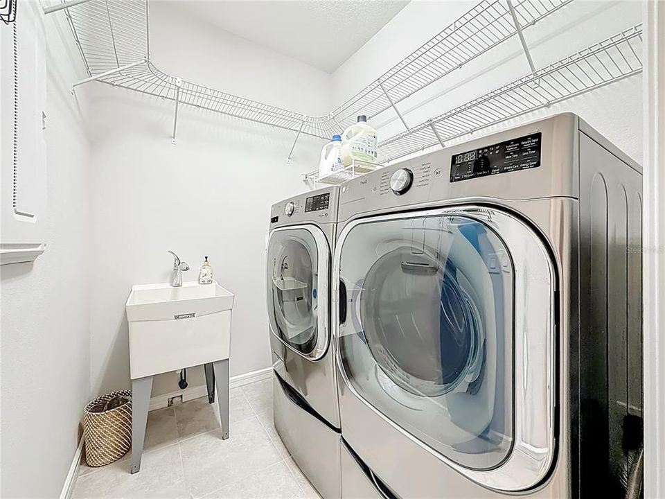 For Sale: $535,000 (3 beds, 2 baths, 2010 Square Feet)