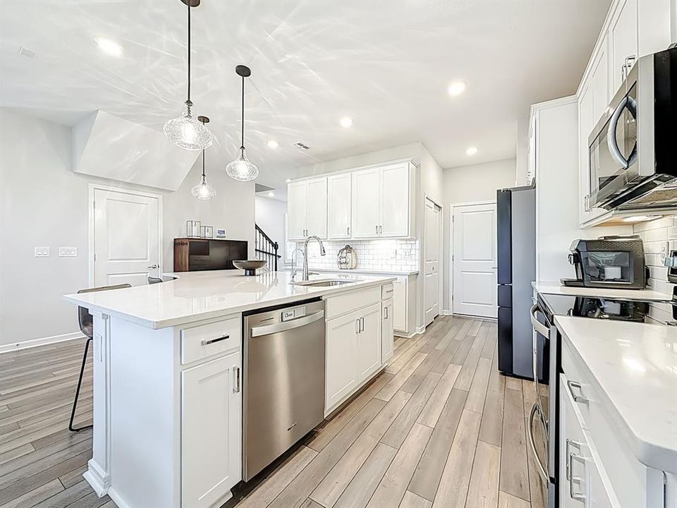 For Sale: $535,000 (3 beds, 2 baths, 2010 Square Feet)