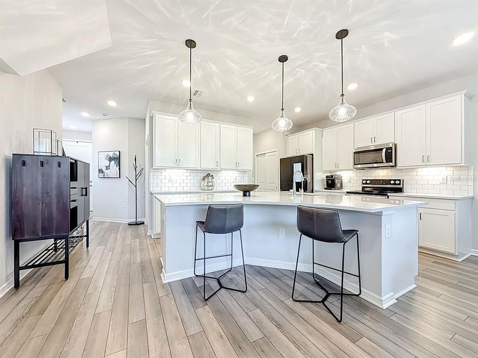 For Sale: $535,000 (3 beds, 2 baths, 2010 Square Feet)