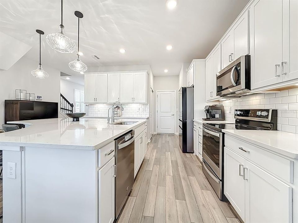 For Sale: $535,000 (3 beds, 2 baths, 2010 Square Feet)