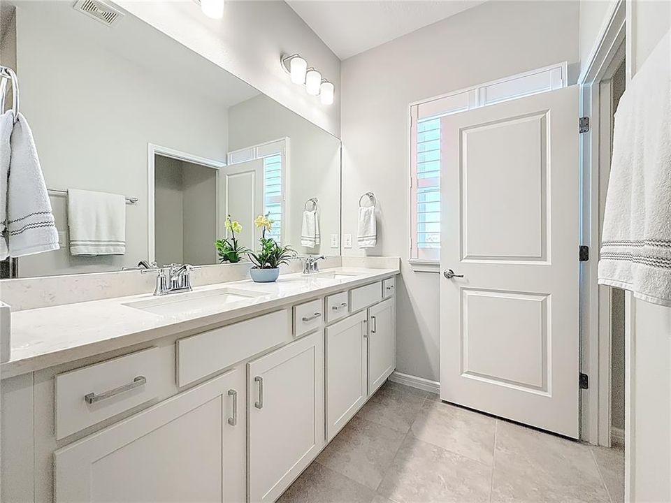 For Sale: $535,000 (3 beds, 2 baths, 2010 Square Feet)