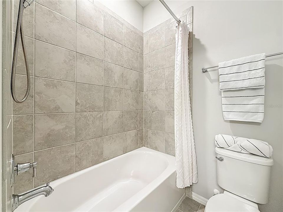 For Sale: $535,000 (3 beds, 2 baths, 2010 Square Feet)