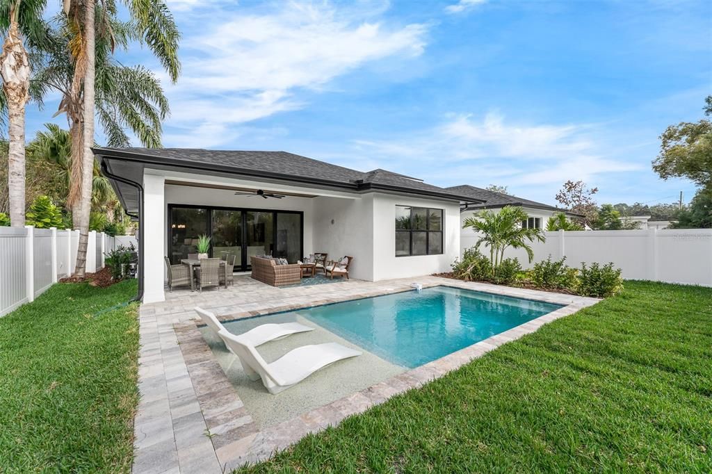 En Venta: $1,249,900 (4 camas, 3 baños, 2984 Pies cuadrados)