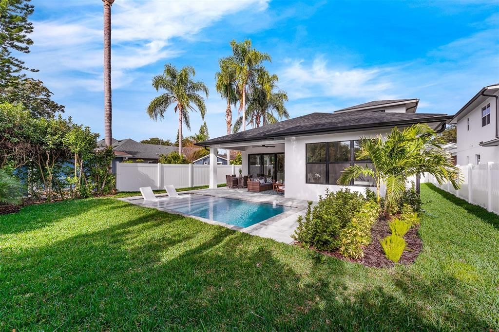 En Venta: $1,249,900 (4 camas, 3 baños, 2984 Pies cuadrados)