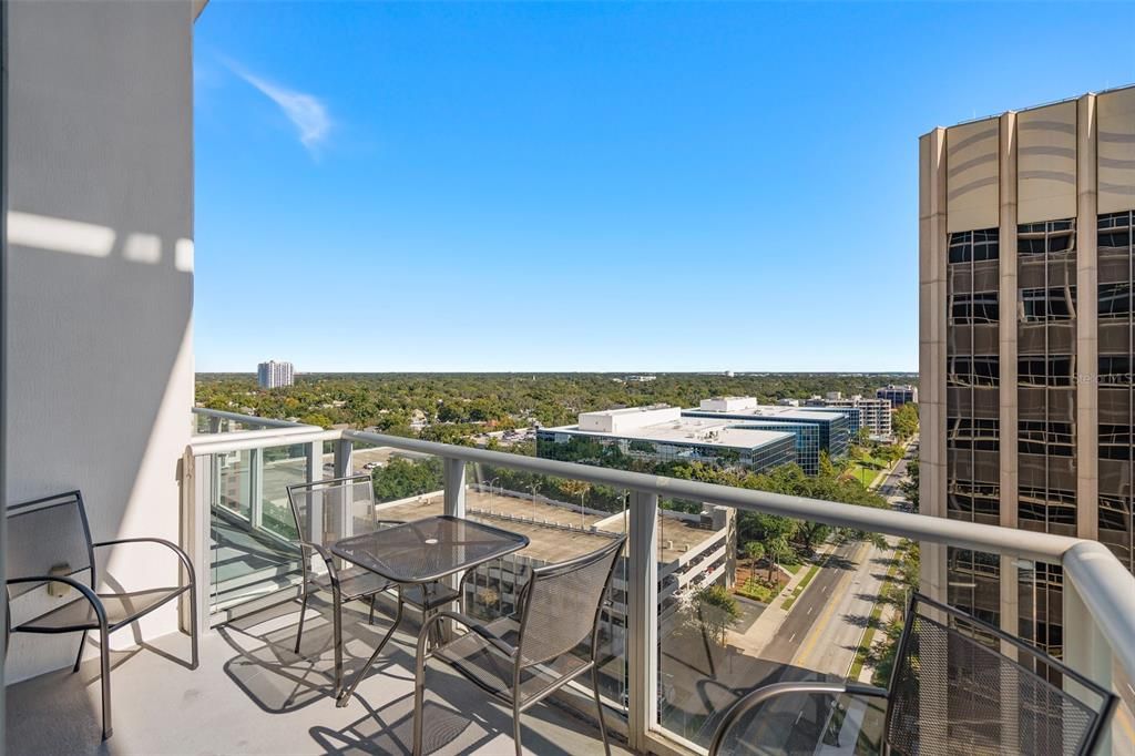 For Sale: $395,000 (1 beds, 1 baths, 1051 Square Feet)