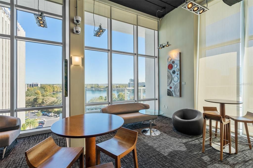 For Sale: $395,000 (1 beds, 1 baths, 1051 Square Feet)