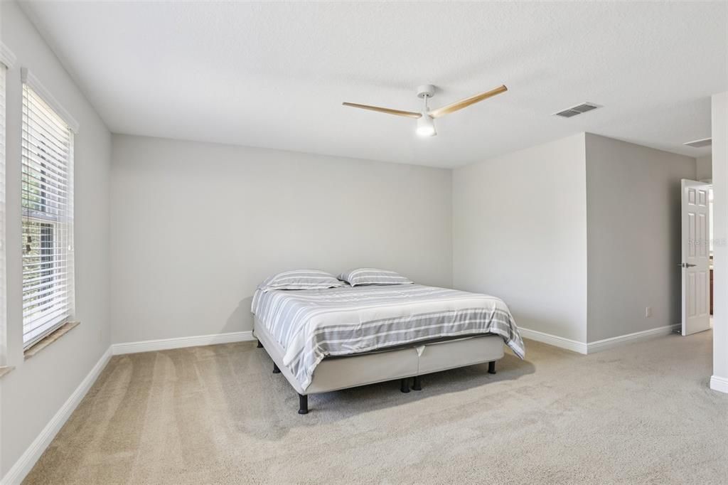 待售: $1,525,000 (5 贝兹, 5 浴室, 5300 平方英尺)