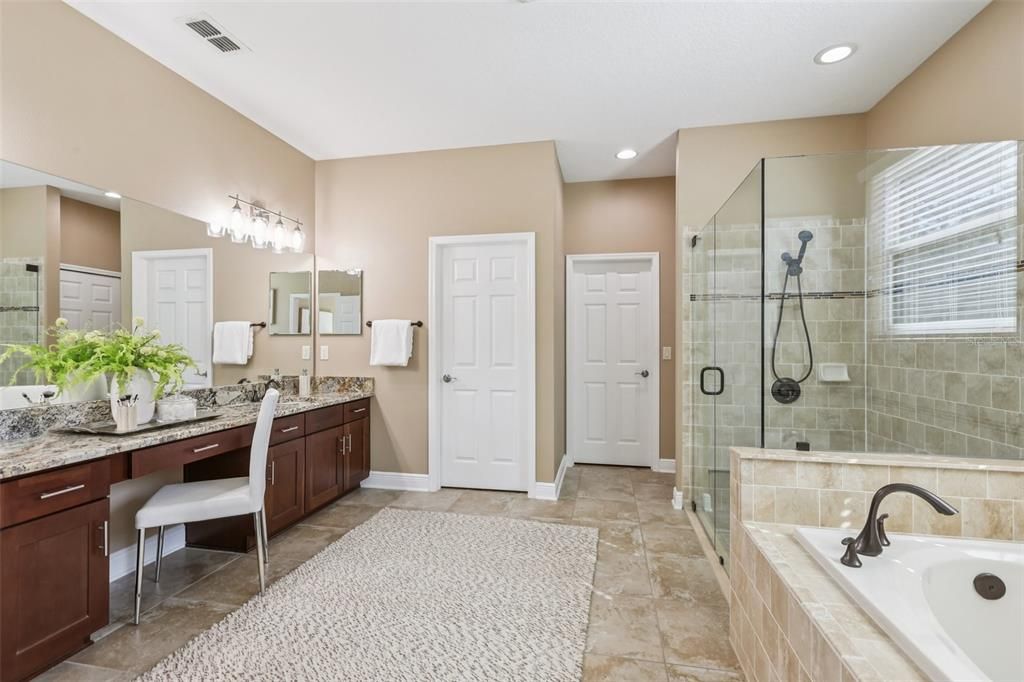 待售: $1,525,000 (5 贝兹, 5 浴室, 5300 平方英尺)