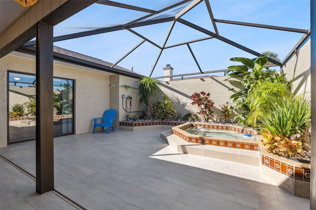 待售: $299,000 (2 贝兹, 2 浴室, 1300 平方英尺)