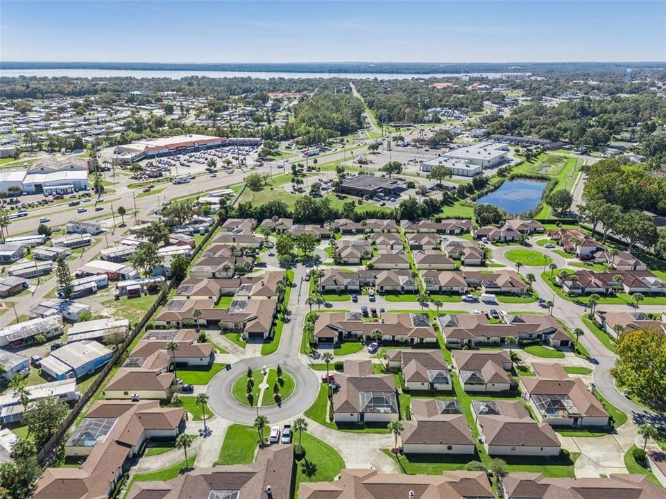 待售: $299,000 (2 贝兹, 2 浴室, 1300 平方英尺)