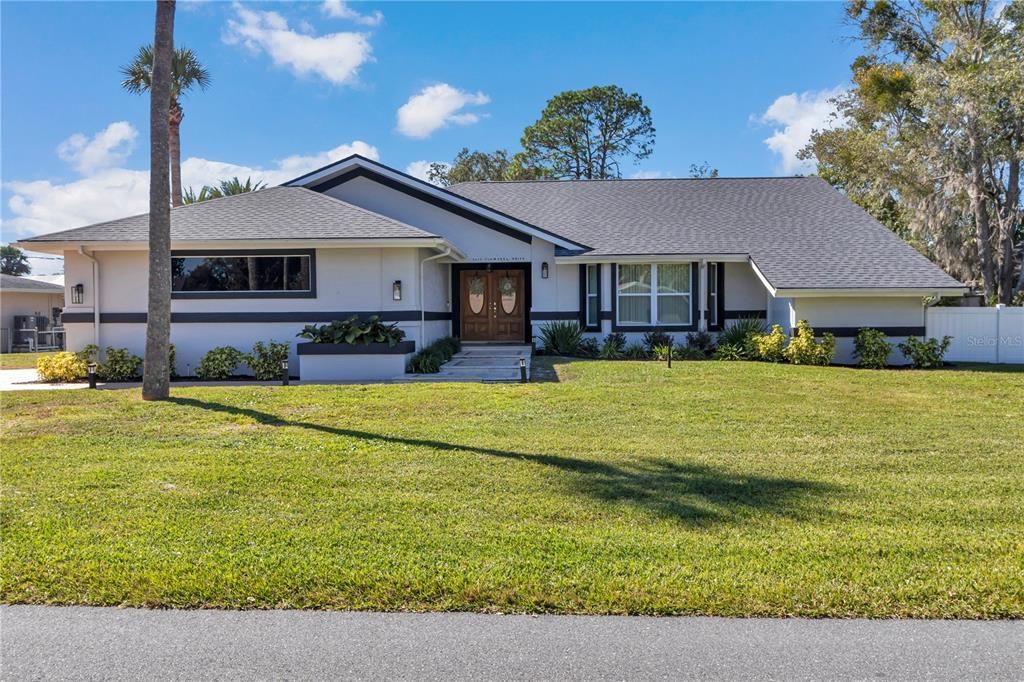 For Rent: $5,500 (3 beds, 2 baths, 2279 Square Feet)