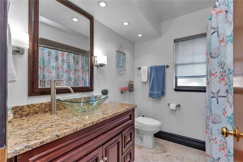 For Rent: $5,500 (3 beds, 2 baths, 2279 Square Feet)