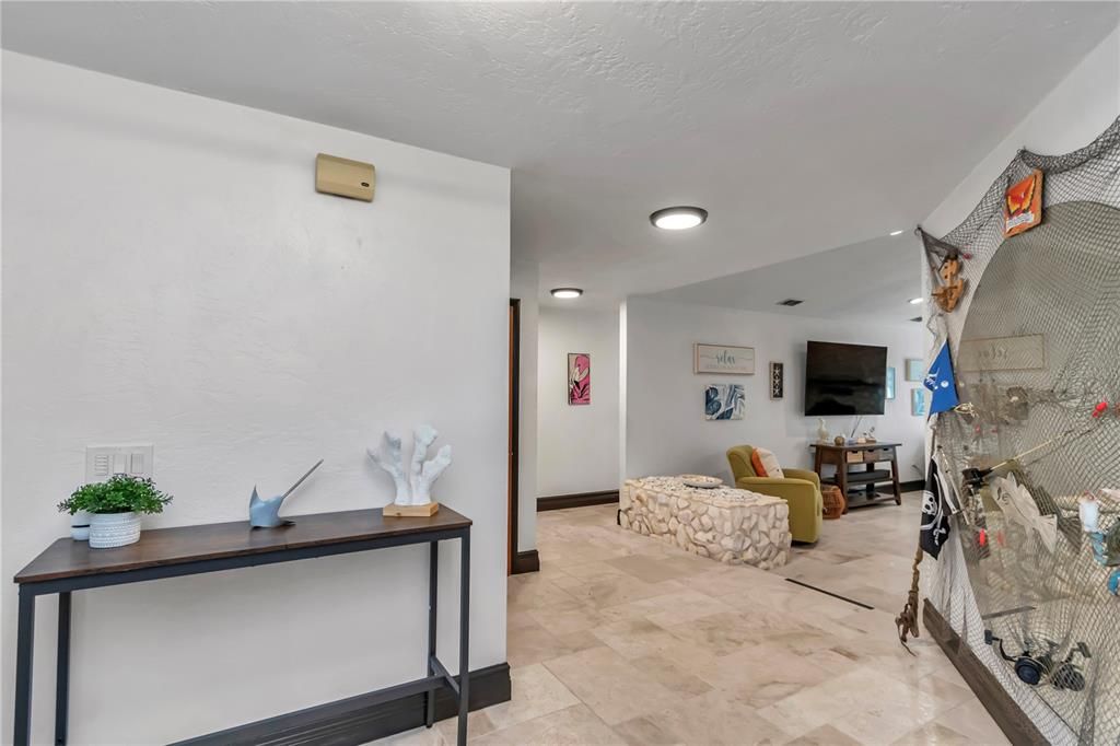 For Rent: $5,500 (3 beds, 2 baths, 2279 Square Feet)