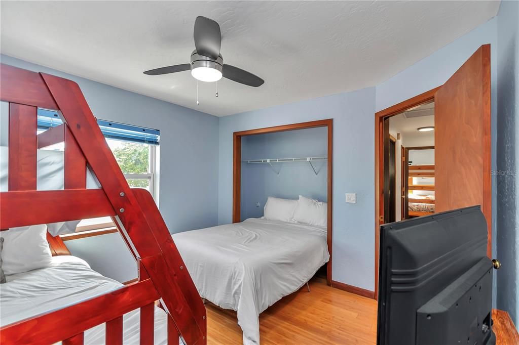 For Rent: $5,500 (3 beds, 2 baths, 2279 Square Feet)