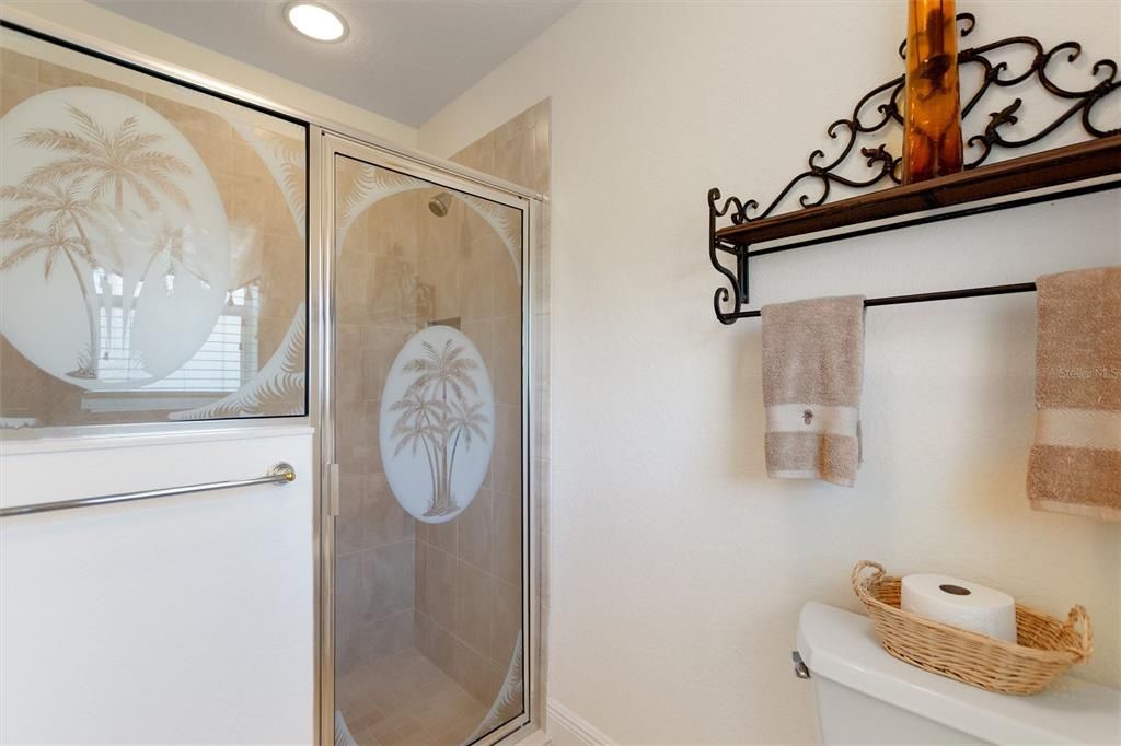 En Venta: $449,000 (3 camas, 2 baños, 1927 Pies cuadrados)