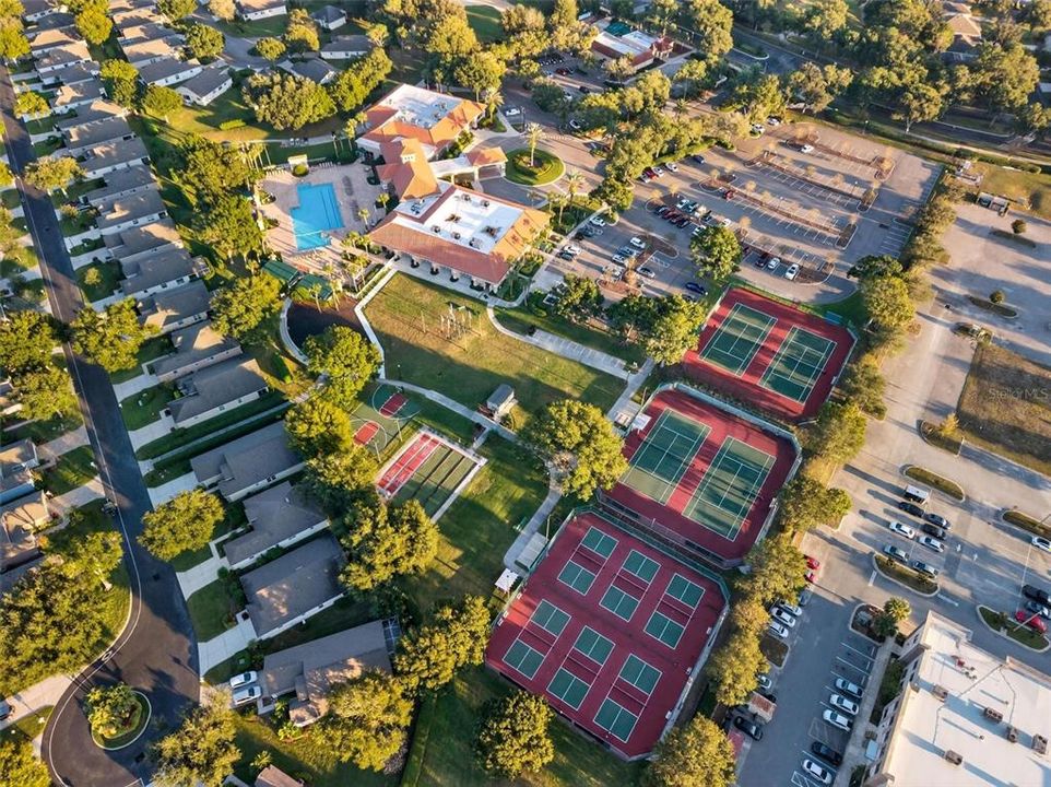 For Sale: $265,000 (2 beds, 2 baths, 1200 Square Feet)